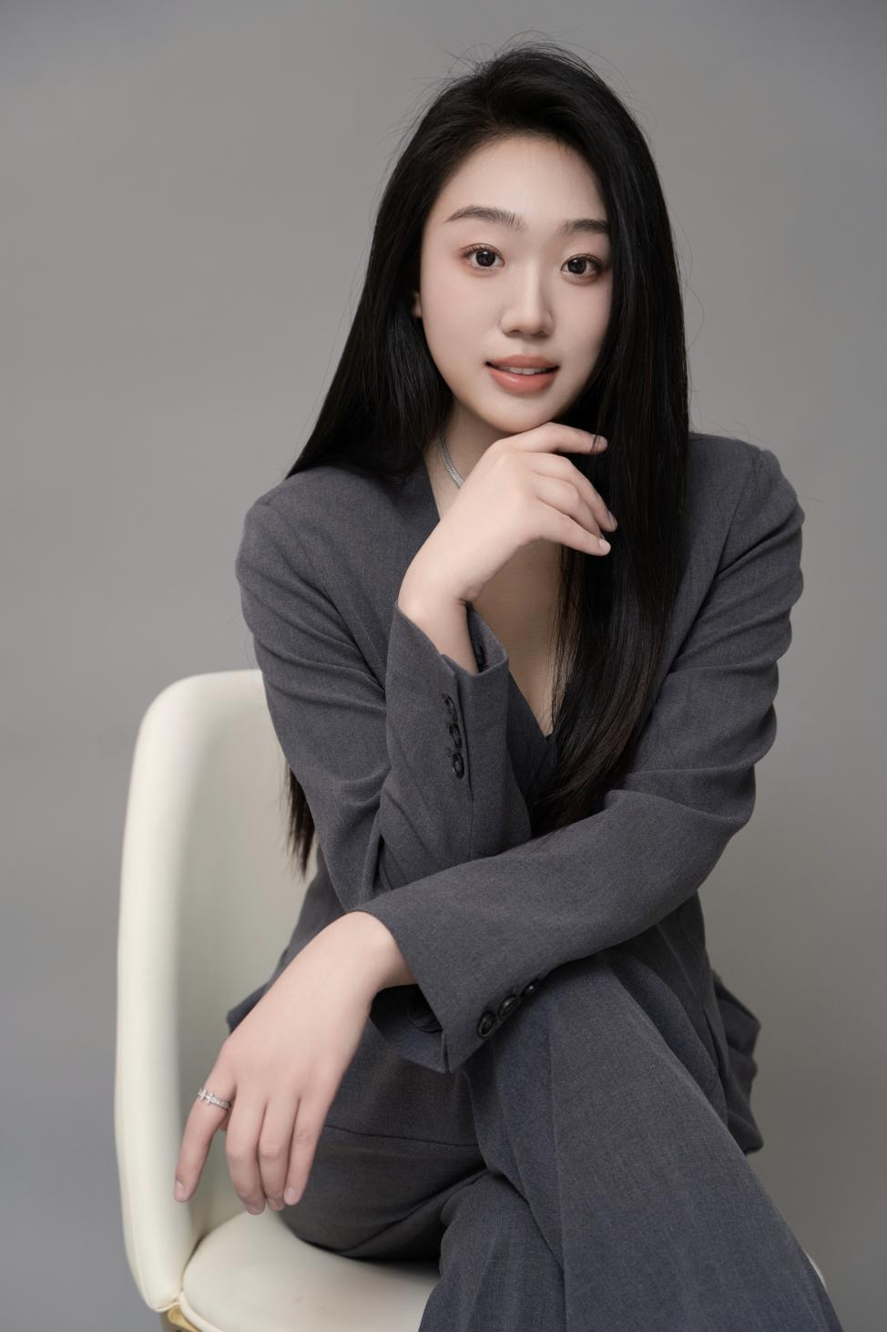 用热情点燃学生的兴趣，用耐心陪伴学生一路前行——徐思懿