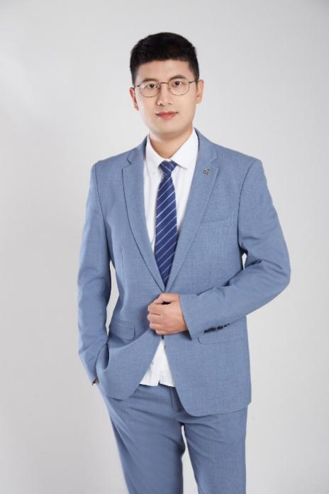 用思维点亮数理之光：“2025年度十佳智能教育应用教师”王伦老师的育人实践